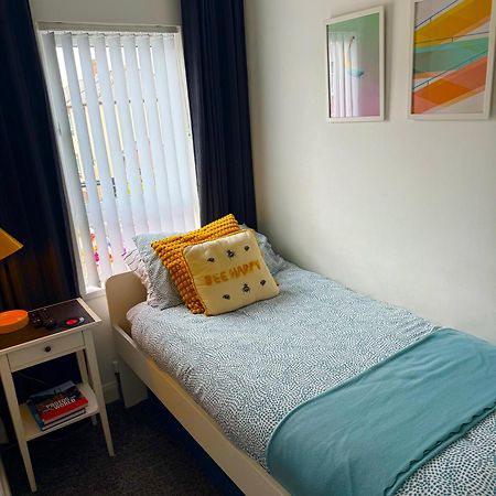Stay-K-Belfast Cosy Entire House 10 Mins From City Centre Экстерьер фото